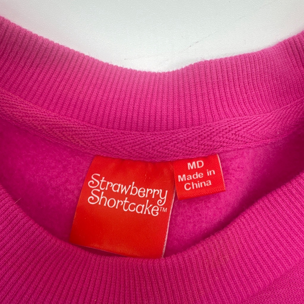 Strawberry Shortcake Pink Graphic Sweatshirt M - Picture 3 of 6